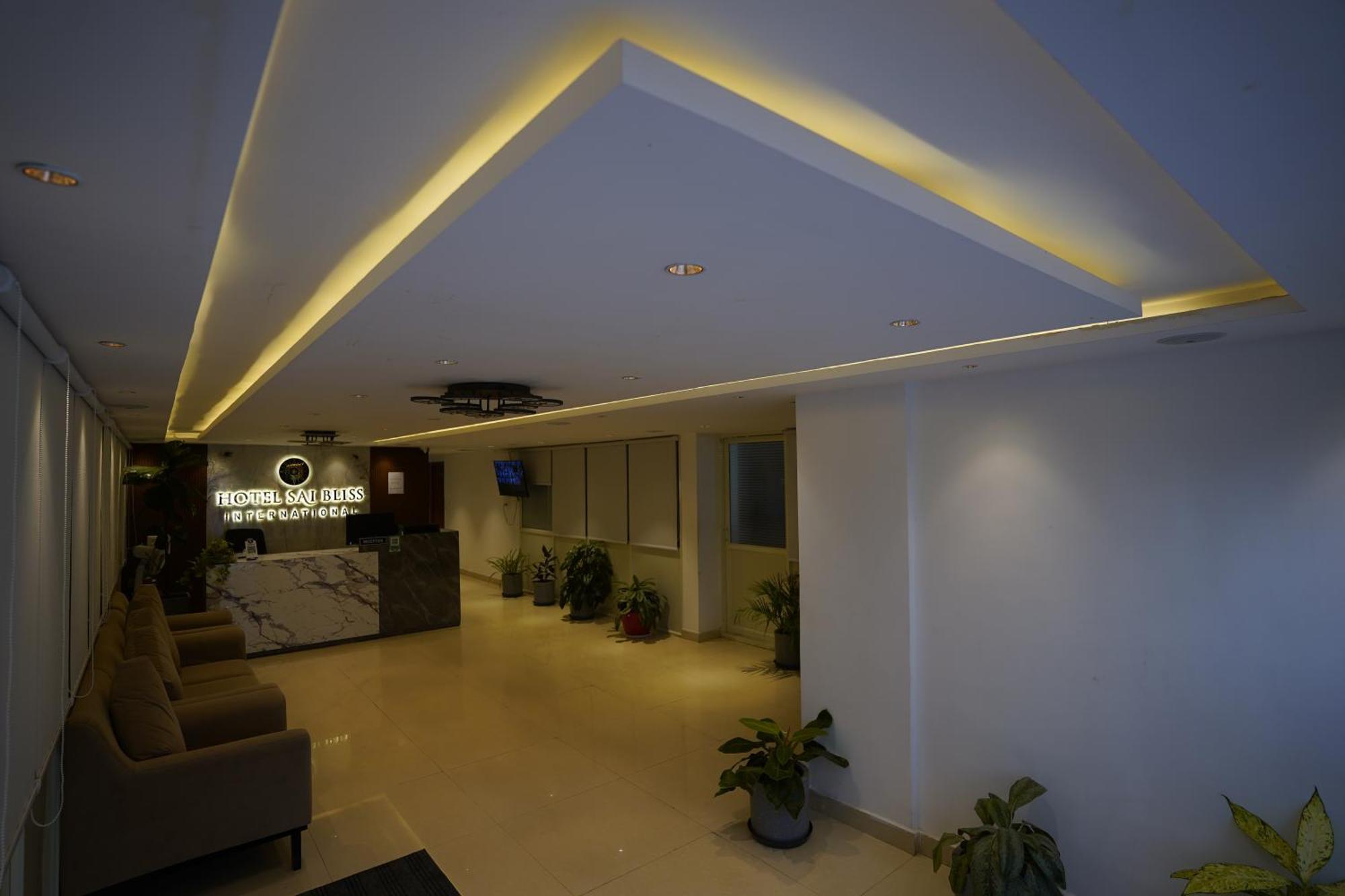 Sai Bliss Residency, Manyata Tech Park Hotel Bangalore Exterior foto
