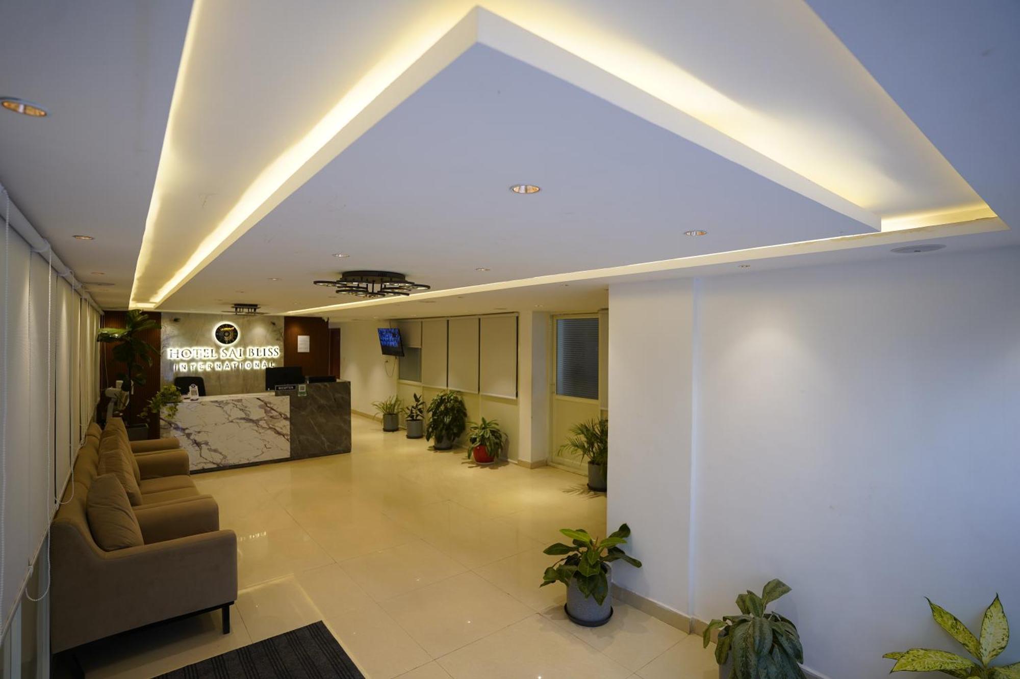 Sai Bliss Residency, Manyata Tech Park Hotel Bangalore Exterior foto