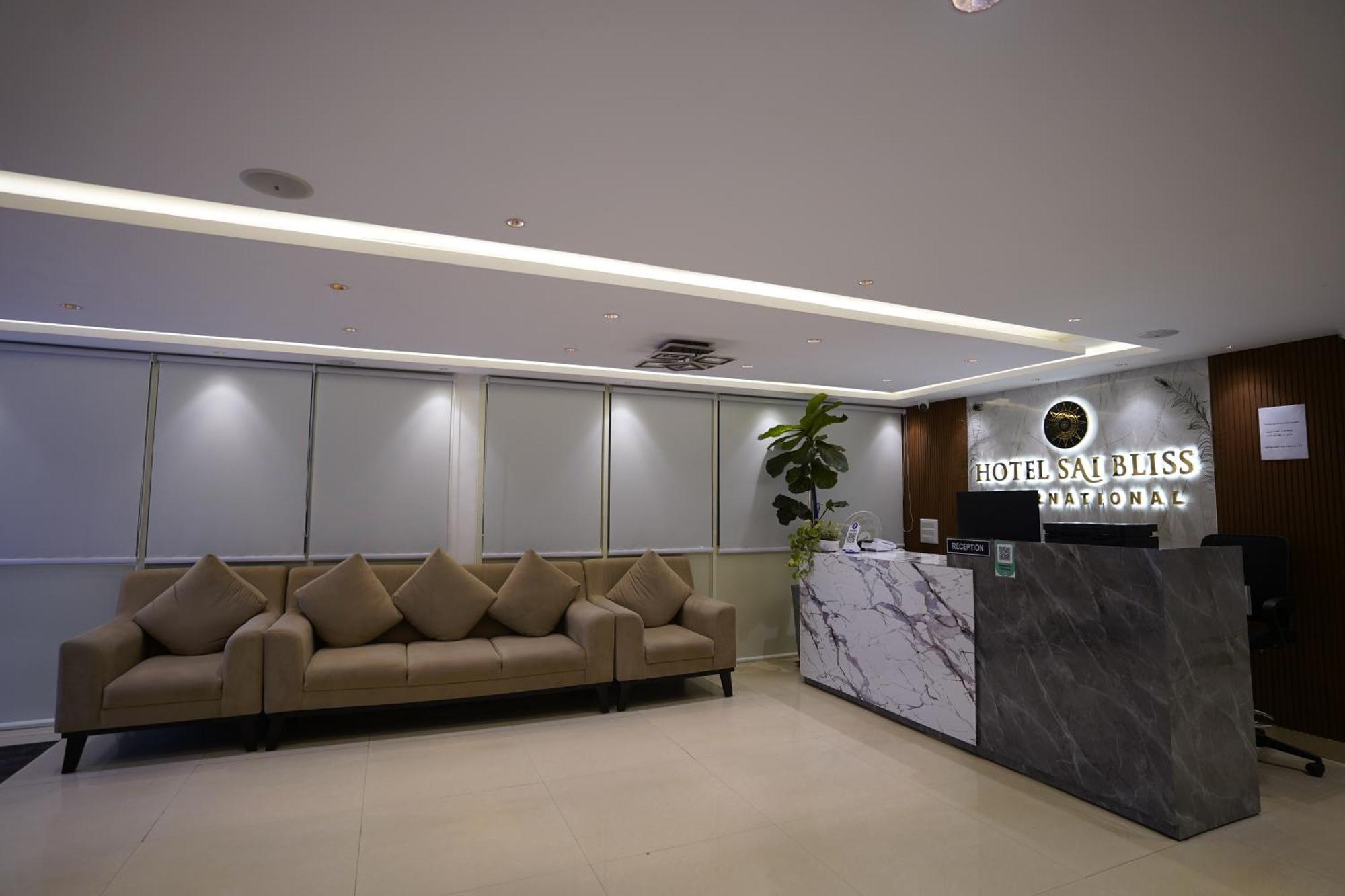 Sai Bliss Residency, Manyata Tech Park Hotel Bangalore Exterior foto