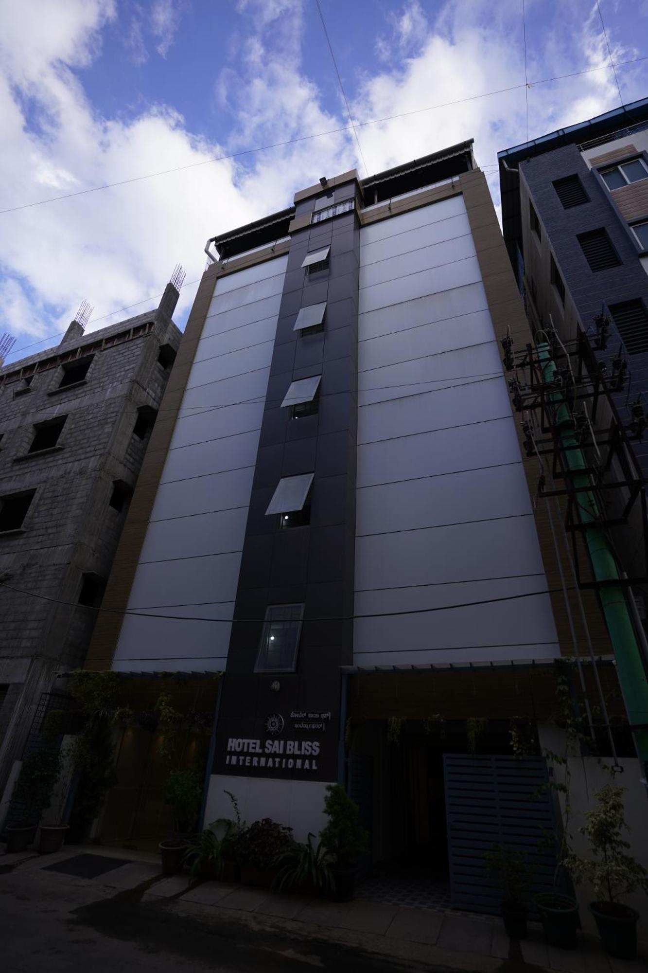 Sai Bliss Residency, Manyata Tech Park Hotel Bangalore Exterior foto
